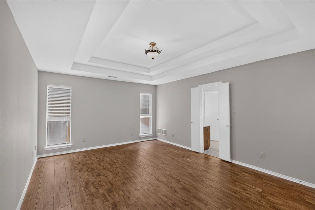 4431 Silverthorn Drive Property Photo 17