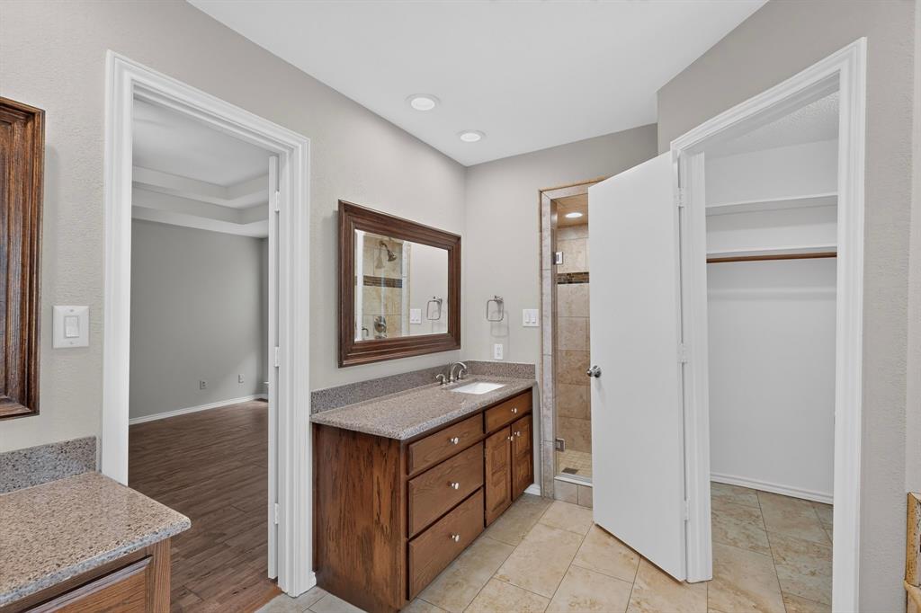 4431 Silverthorn Drive Property Photo 19