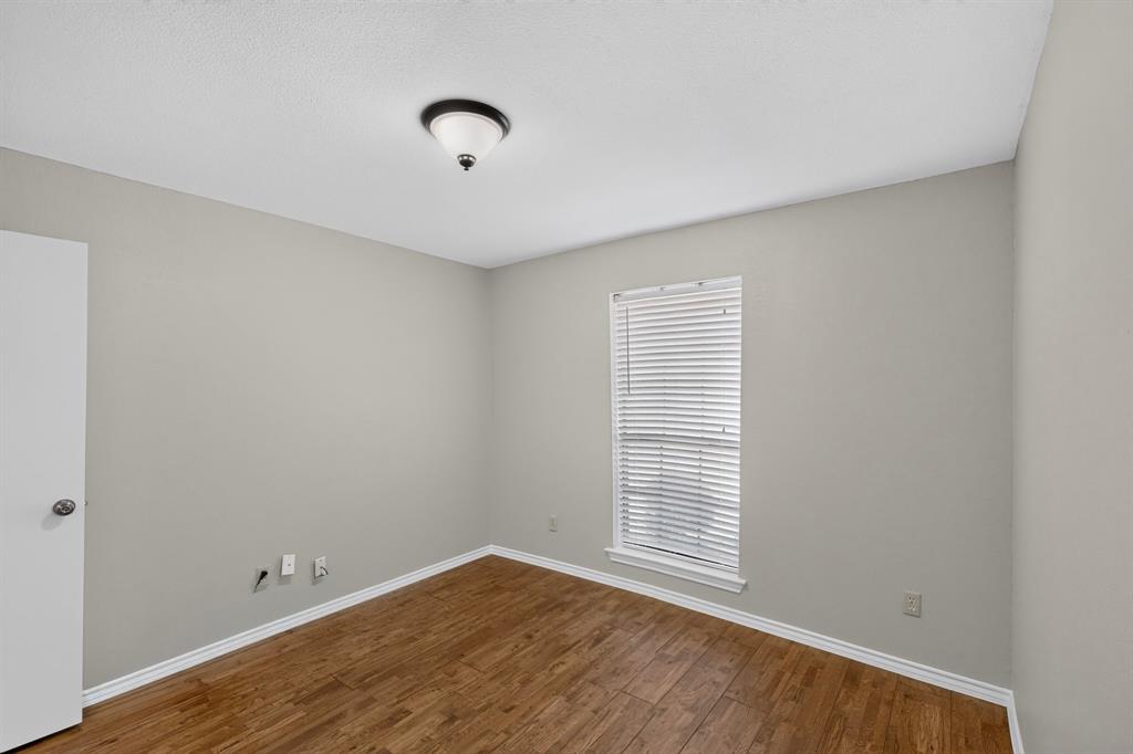 4431 Silverthorn Drive Property Photo 23