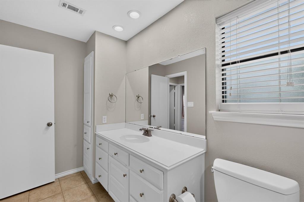 4431 Silverthorn Drive Property Photo 25