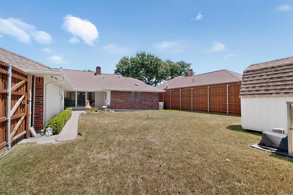 4431 Silverthorn Drive Property Photo 34