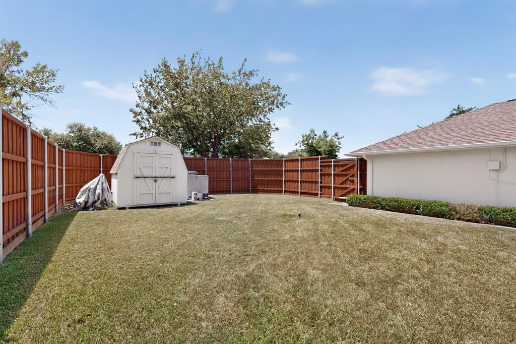 4431 Silverthorn Drive Property Photo 35