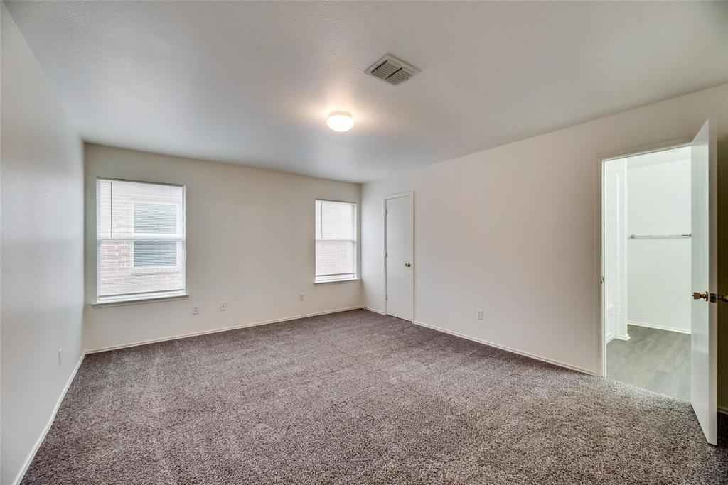 2946 Midbury Drive Property Photo 13