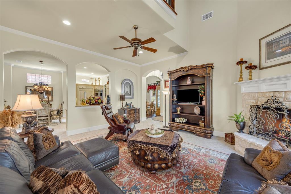 5637 Braemar Drive Property Photo 4