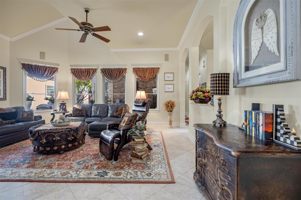 5637 Braemar Drive Property Photo 8