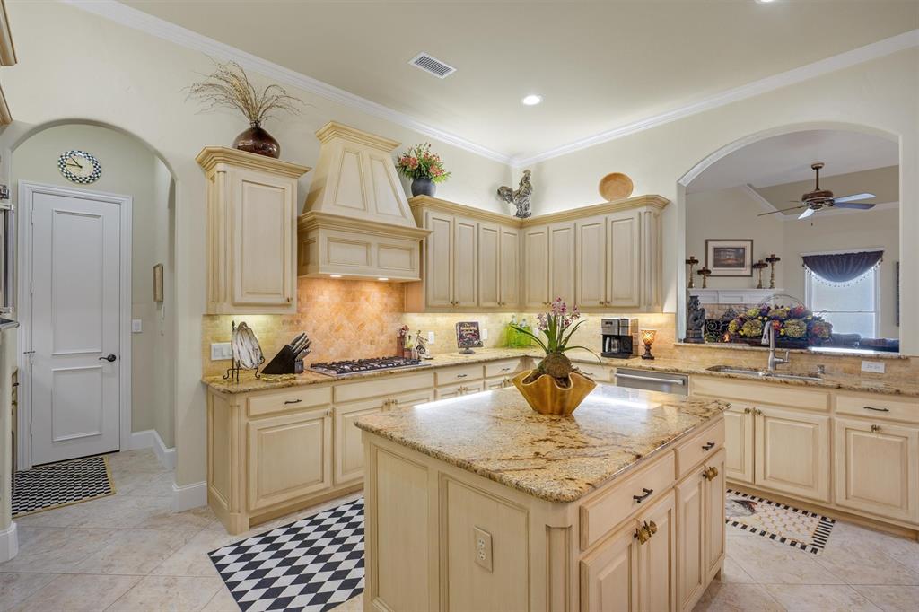 5637 Braemar Drive Property Photo 18