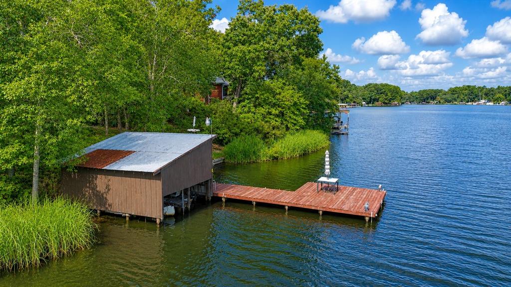 451 County Road 3236 Property Photo 1
