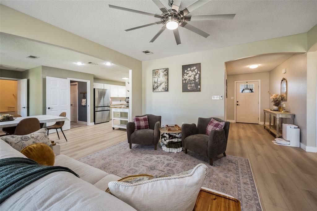 6560 Meadow Ridge Circle Property Photo 8