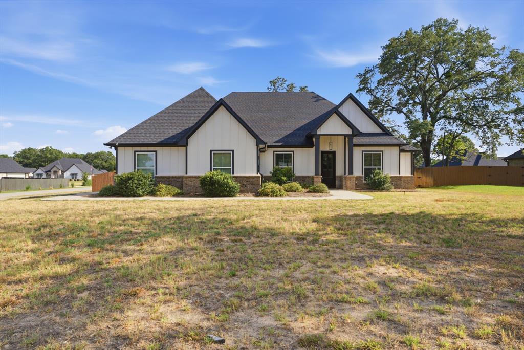 158 Forest View Drive Property Photo 1