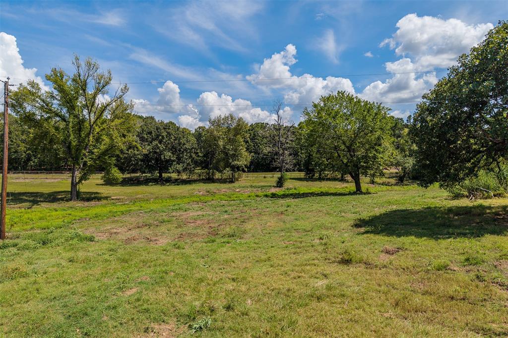 5250 Fm 2494 Property Photo 3