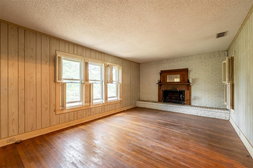 5250 Fm 2494 Property Photo 26