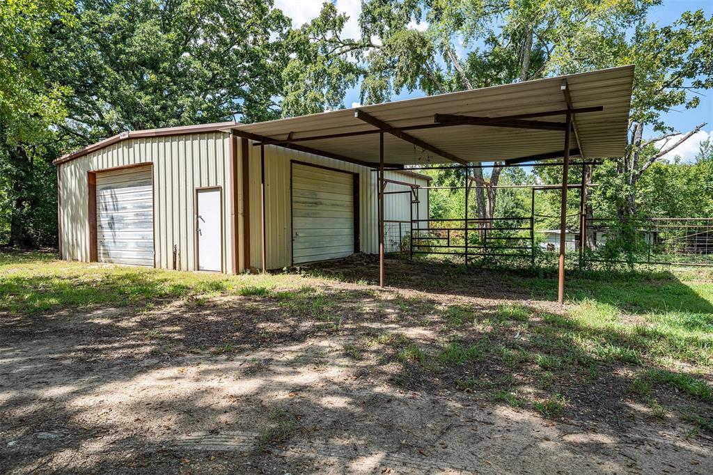 5250 Fm 2494 Property Photo 40