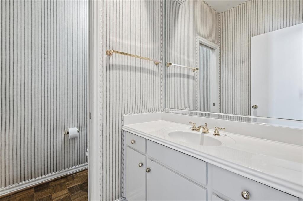 22 One Main Place Property Photo 12