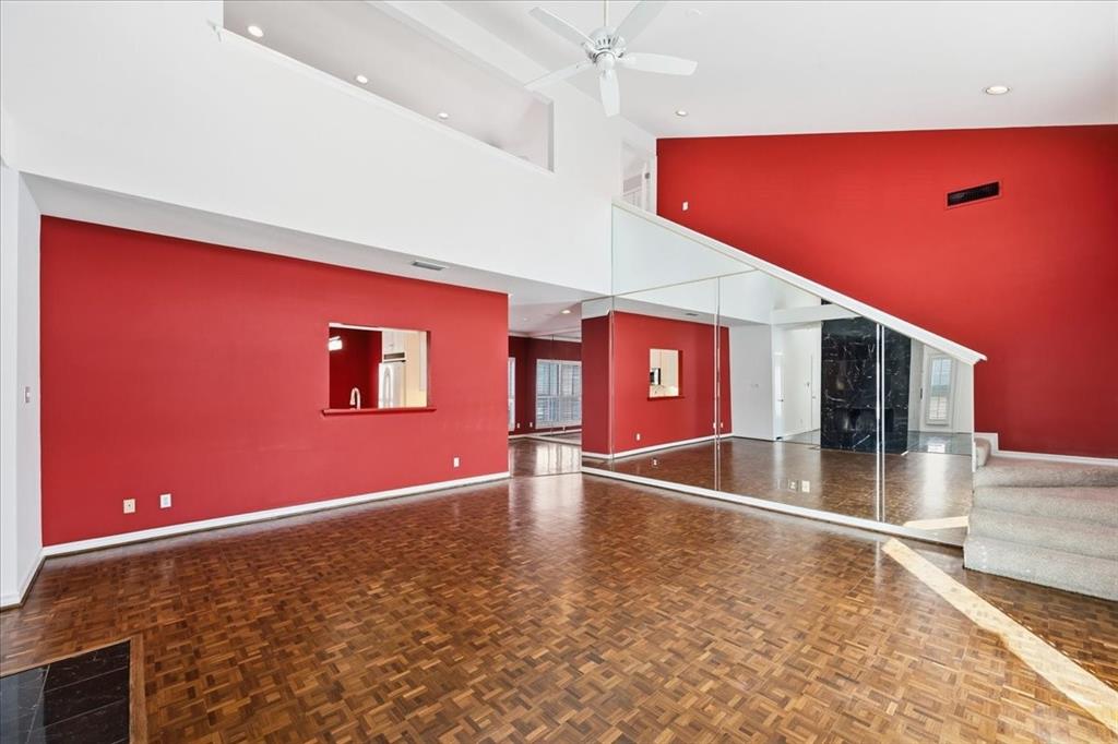 22 One Main Place Property Photo 14