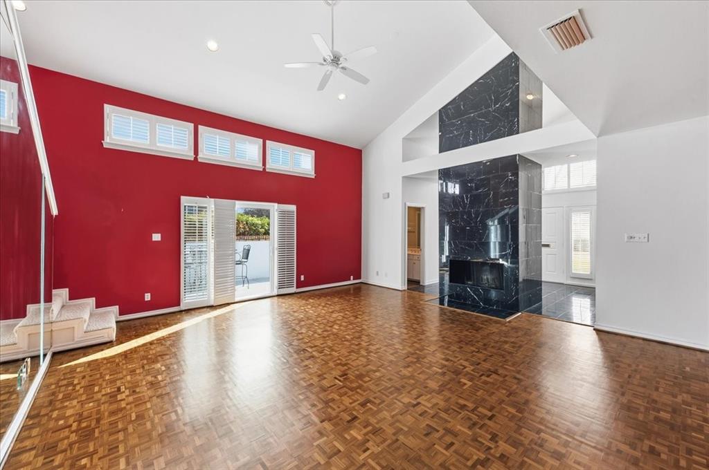 22 One Main Place Property Photo 17
