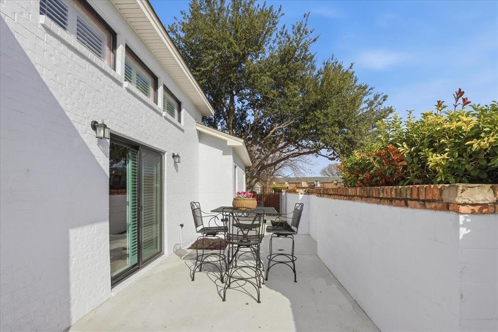 22 One Main Place Property Photo 37