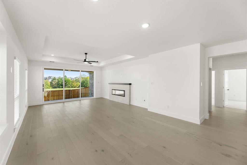 12806 Meadow Glen Street Property Photo 7