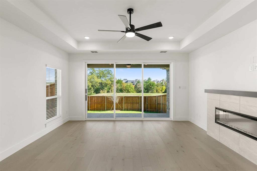 12806 Meadow Glen Street Property Photo 10
