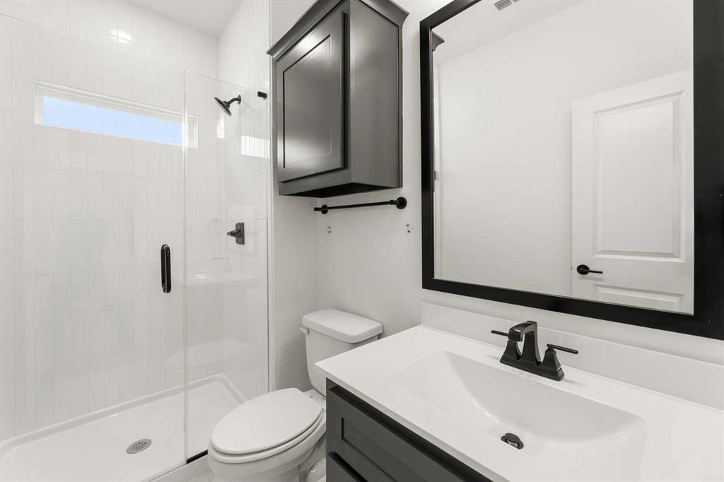 12806 Meadow Glen Street Property Photo 17