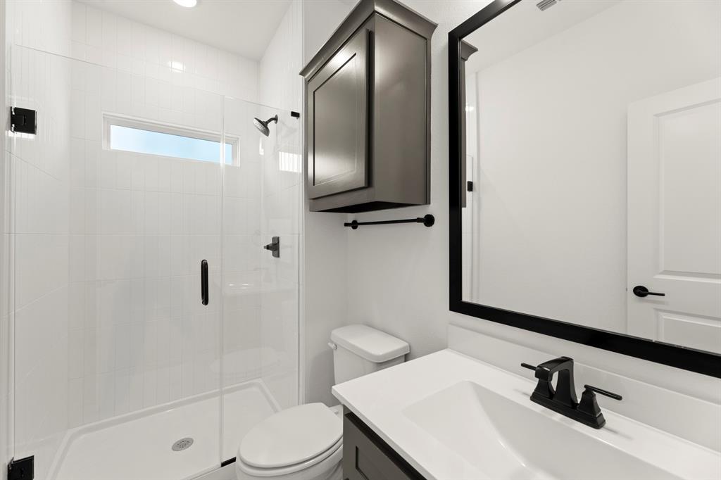12806 Meadow Glen Street Property Photo 23