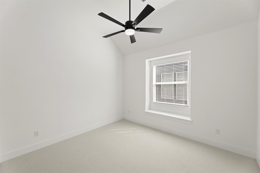 12806 Meadow Glen Street Property Photo 35