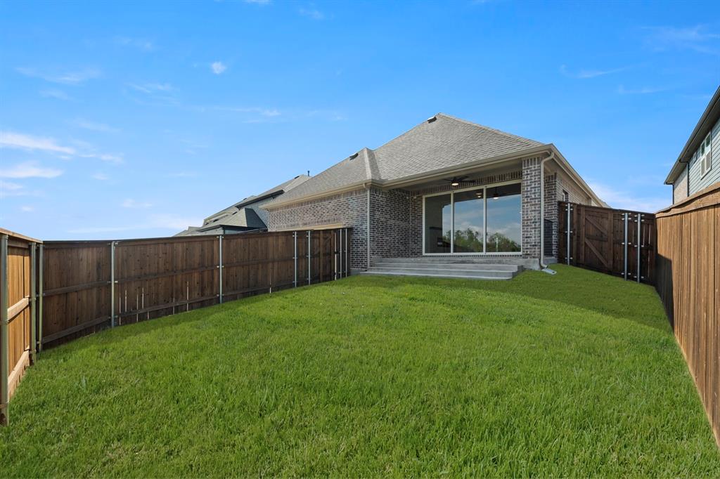 12806 Meadow Glen Street Property Photo 39