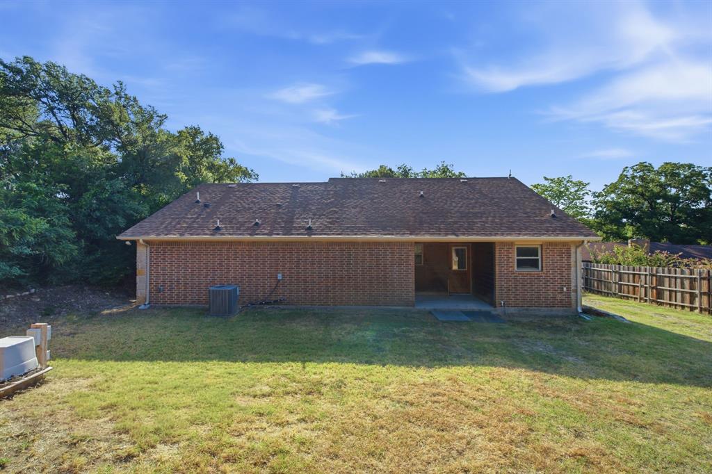 328 Silver Lane Property Photo 35