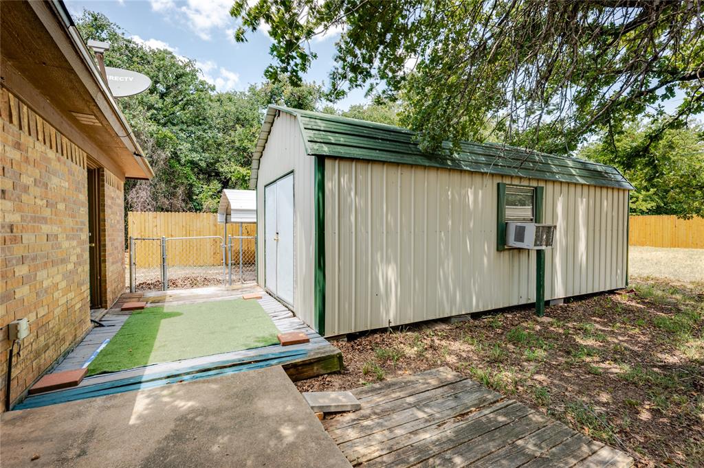 312 Birchwood Street Property Photo 19