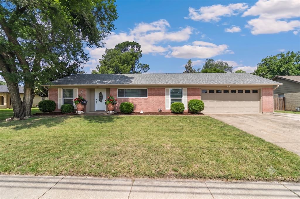 909 N Dove Road Property Photo 2