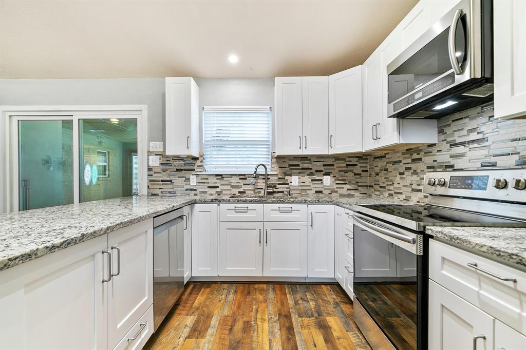 909 N Dove Road Property Photo 11