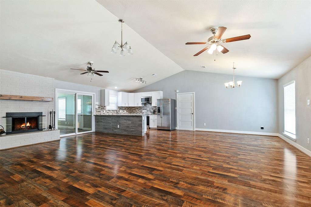 909 N Dove Road Property Photo 12