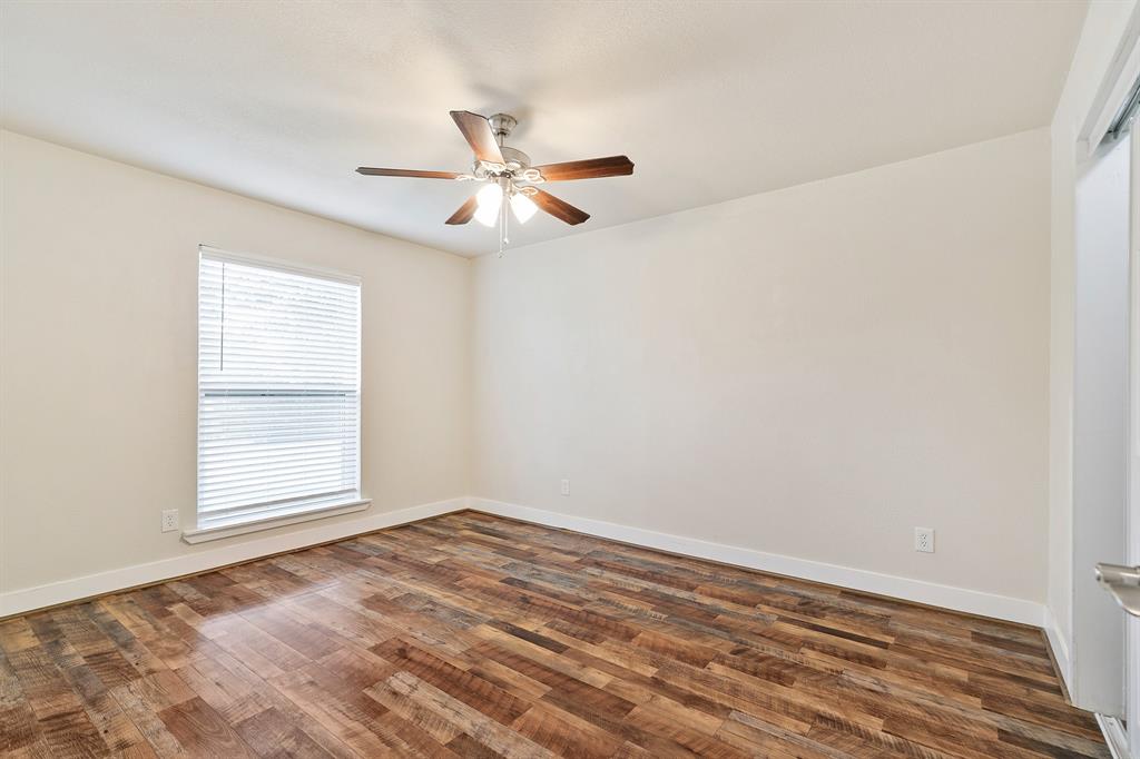 909 N Dove Road Property Photo 17