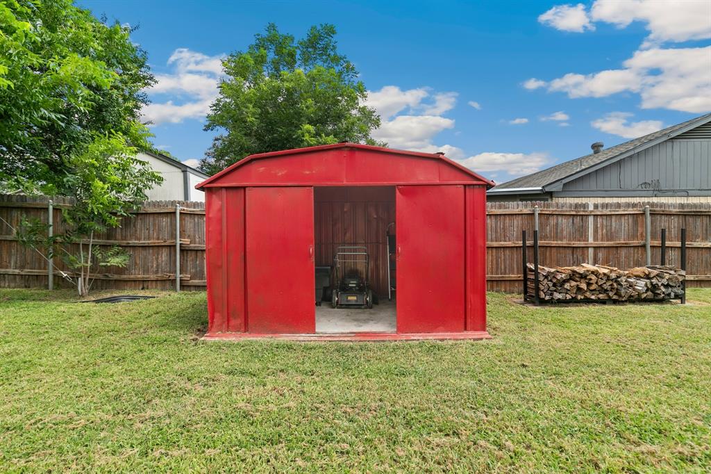 909 N Dove Road Property Photo 29