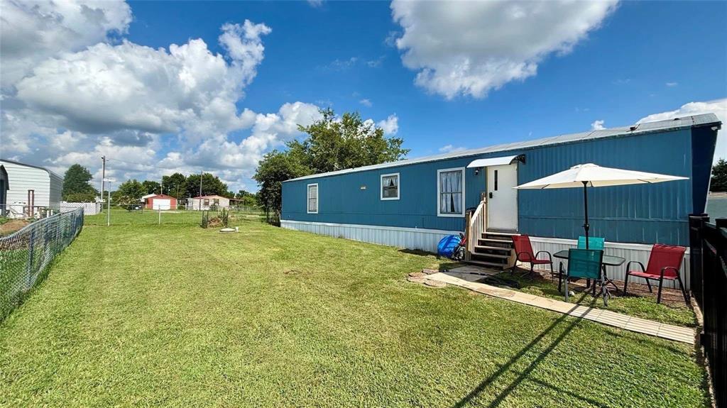 232 White Dove Drive Property Photo 2