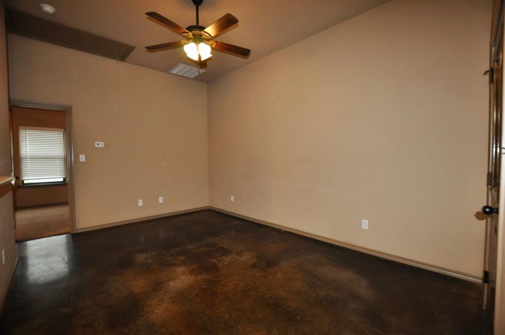663 W Tarleton Street 201 Property Photo 3