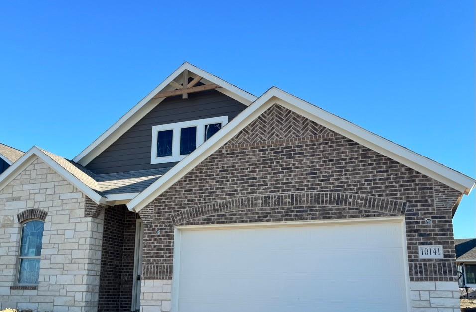 10141 Birchpoint Drive Property Photo 1