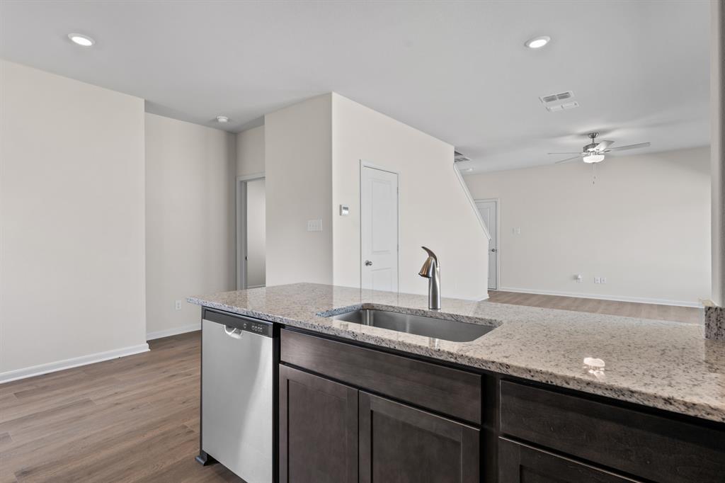 8437 White Wolf Trail Property Photo 4