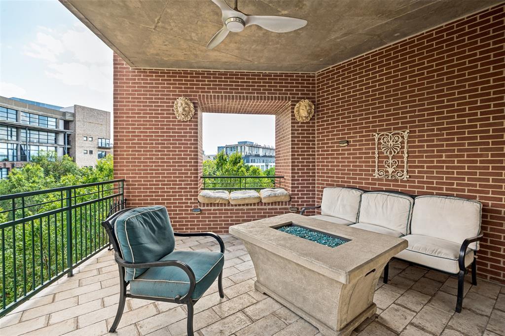 5055 Addison Circle 423 Property Photo 13