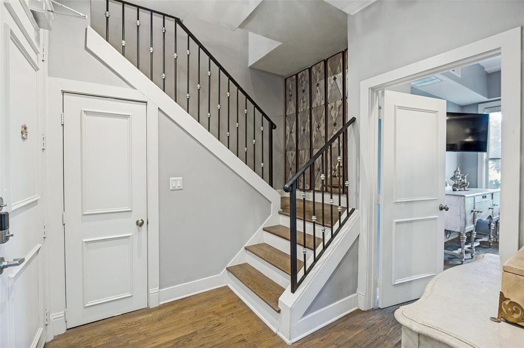 5055 Addison Circle 423 Property Photo 21