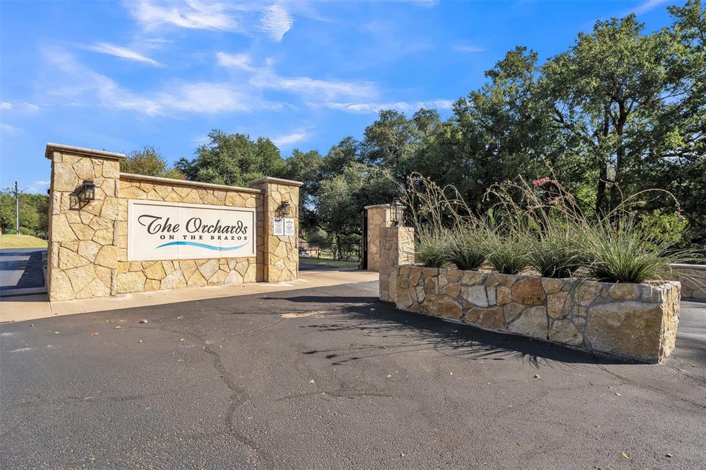 11008 Orchards Boulevard Property Photo 19