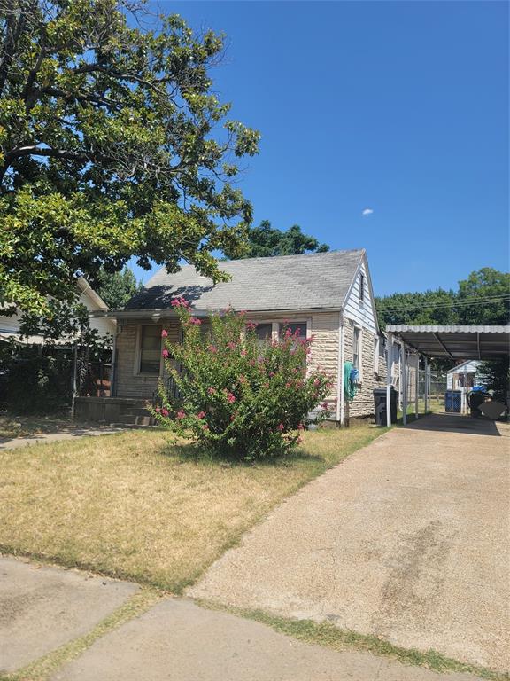 6826 Victoria Avenue Property Photo 1