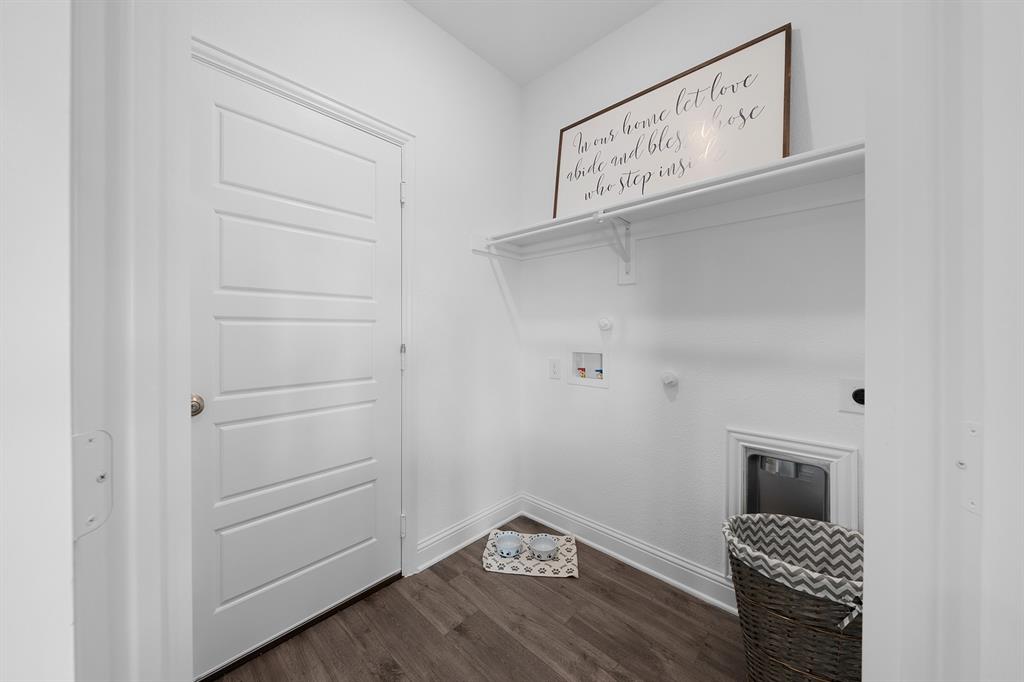 2104 Redwood Drive Property Photo 15