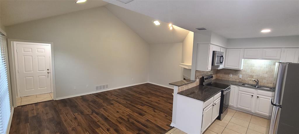 17811 Farley Trail Property Photo 2
