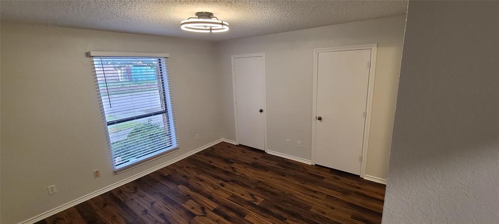 17811 Farley Trail Property Photo 5