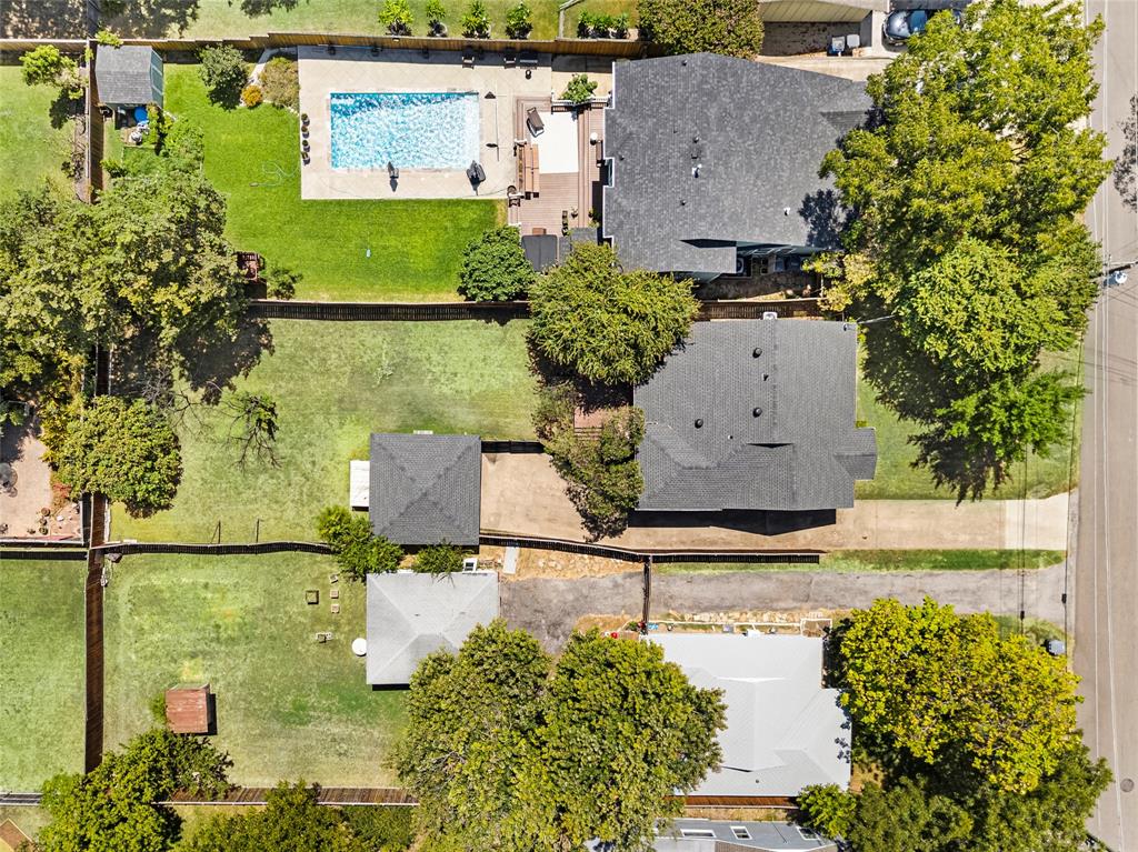 10357 Country Club Drive Property Photo 4