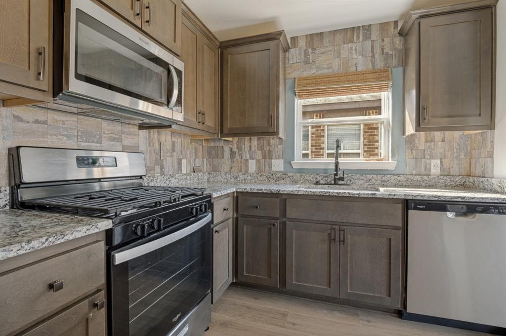 305 Shaw Creek Boulevard Property Photo 4