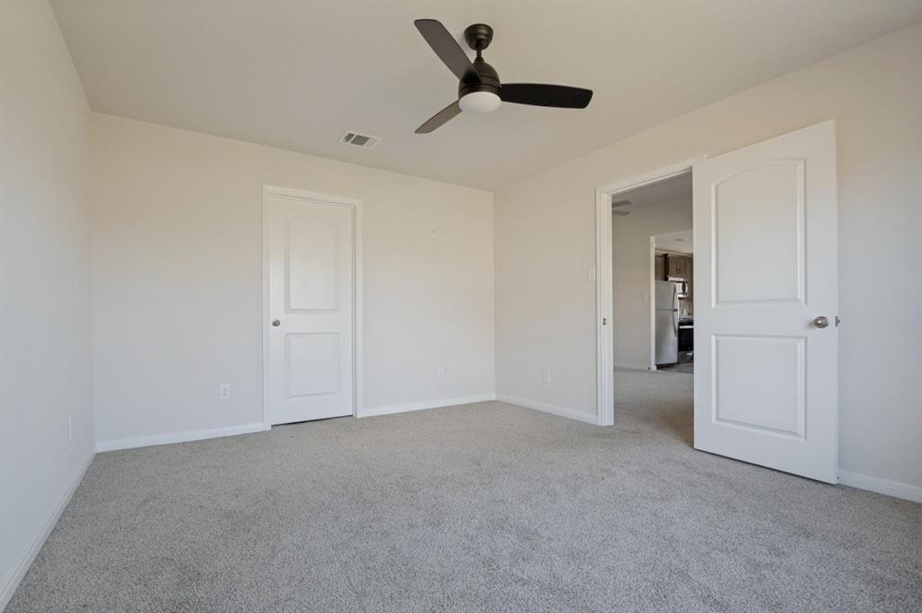 305 Shaw Creek Boulevard Property Photo 9
