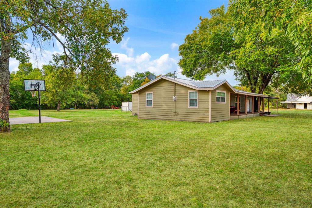 175 County Road 2032 Property Photo 2