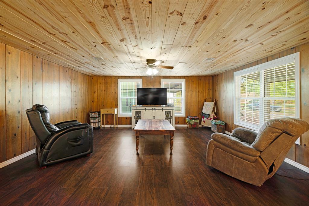 175 County Road 2032 Property Photo 6