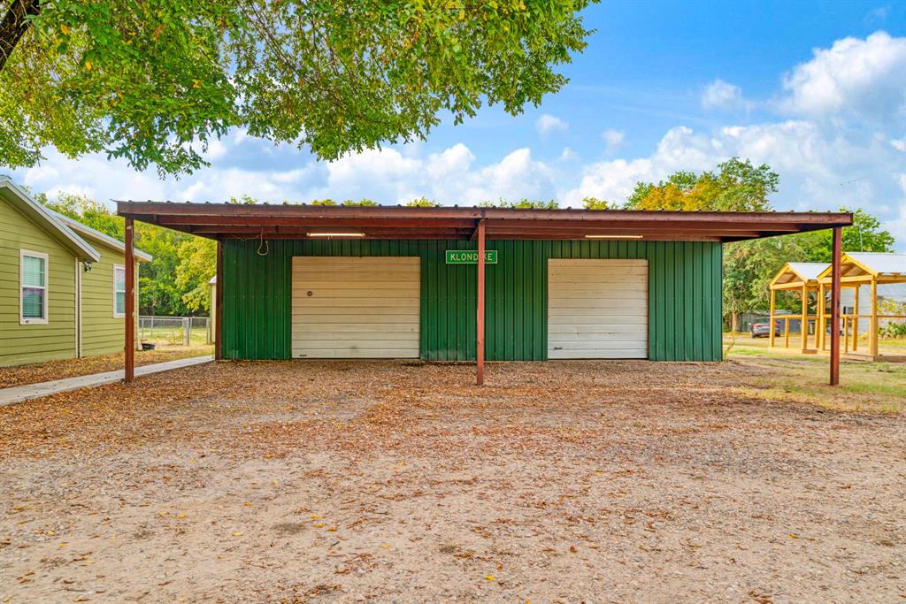 175 County Road 2032 Property Photo 16